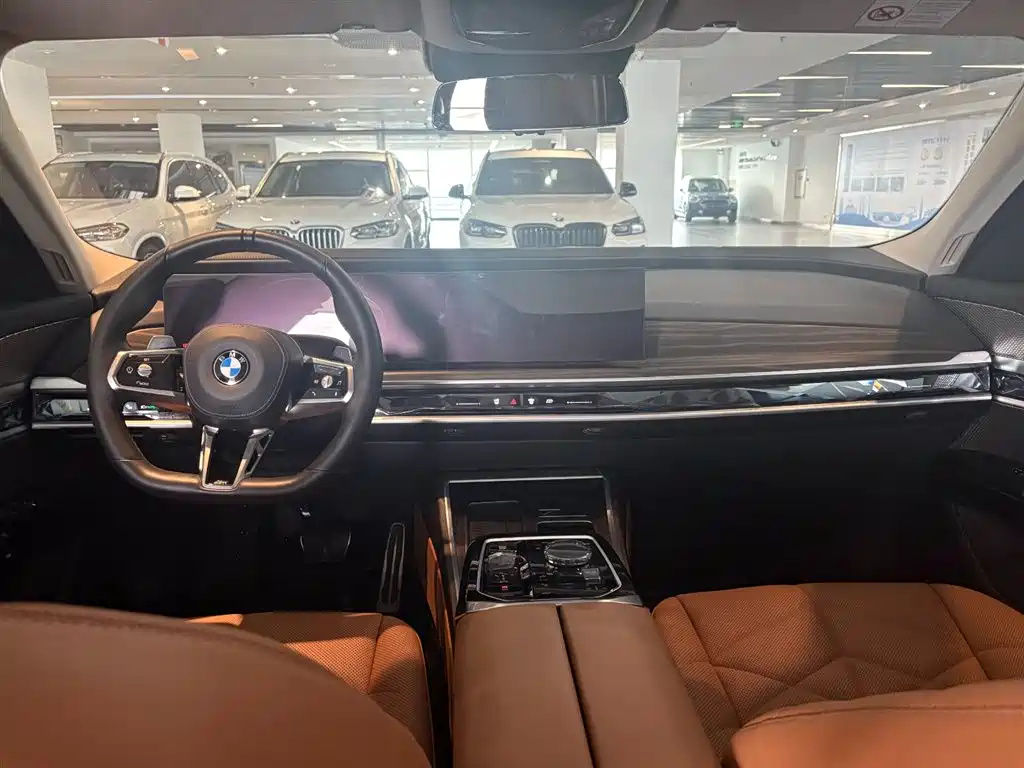 BMW 7 Series 2023 735Li M Sports Package купить на сайте DeffCars
