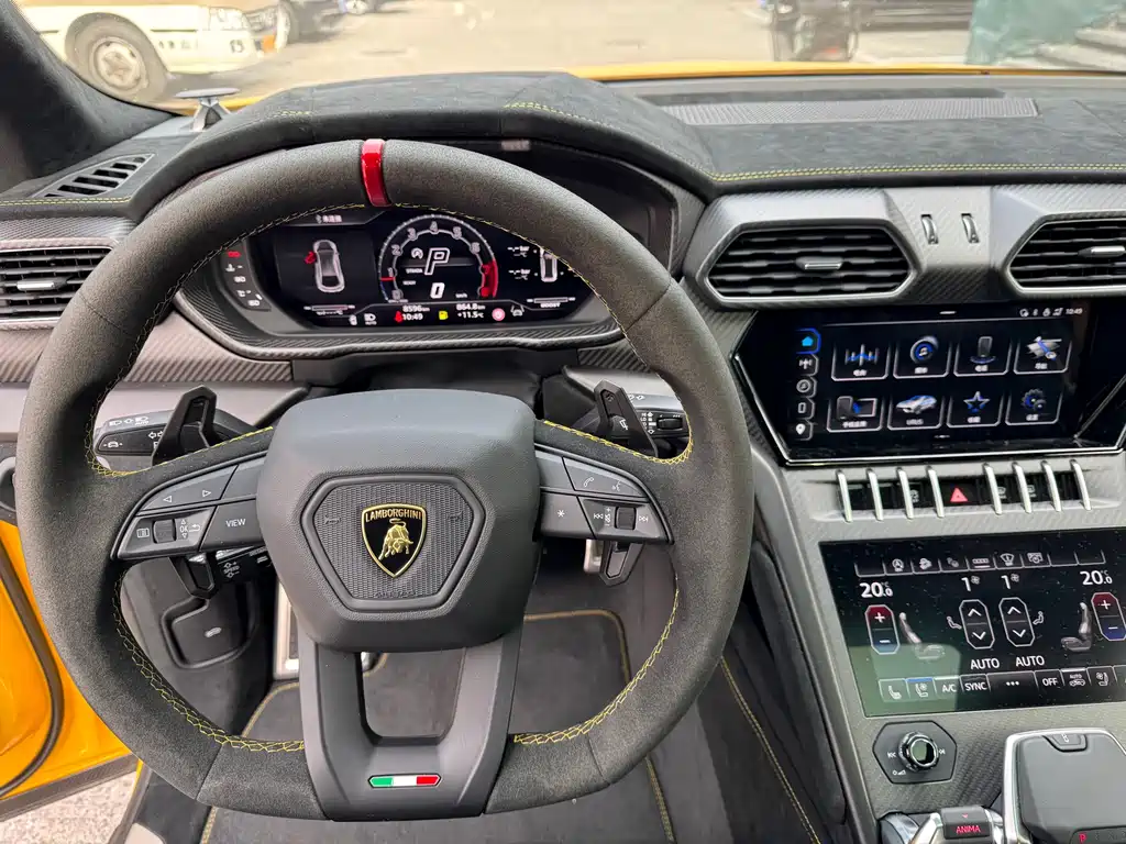 Urus 2022 4.0T V8 Performante купить на сайте DeffCars