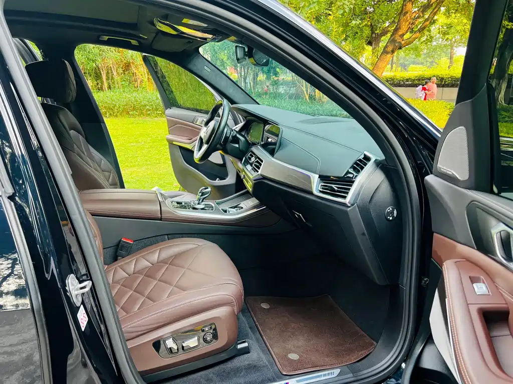 BMW X5 2022 xDrive 40Li M Sports Package купить на сайте DeffCars