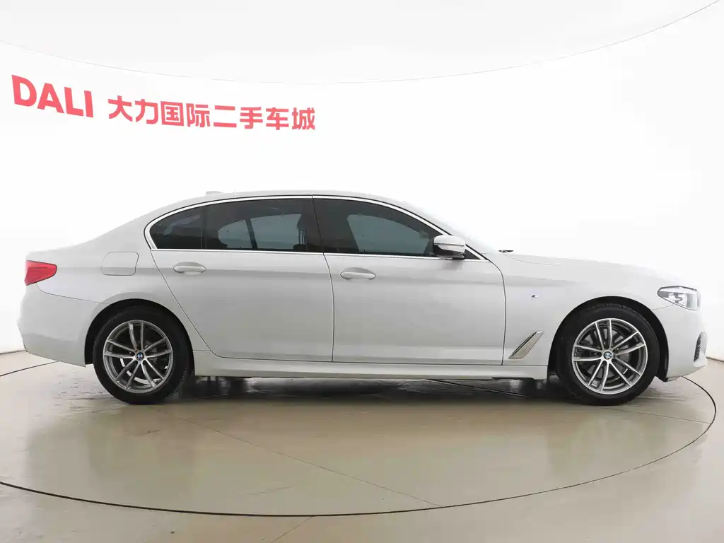 BMW 5 Series 2020 525Li M Sports Package купить на сайте DeffCars