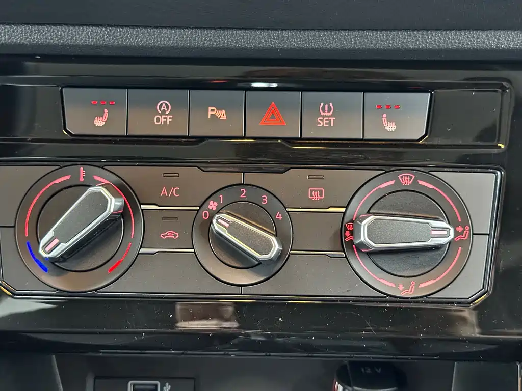 Jetta VS5 2022 280TSI automatic joy model купить на сайте DeffCars