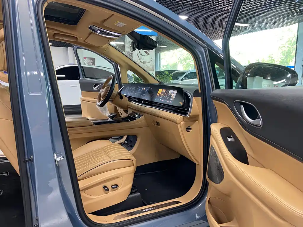 Lantu Dreamer 2022 Low Carbon Version Dream+Smart Package купить на сайте DeffCars