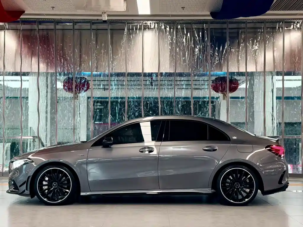 Mercedes-Benz A-Class AMG 2020 AMG A 35 L 4MATIC купить на сайте DeffCars