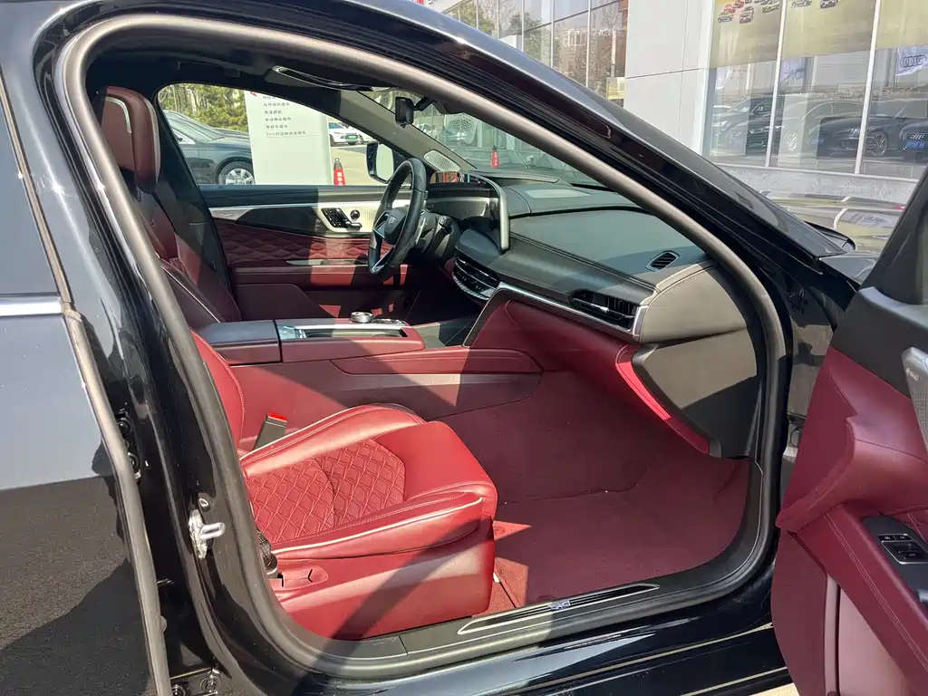 Cadillac CT6 2023 28T Platinum Type купить на сайте DeffCars