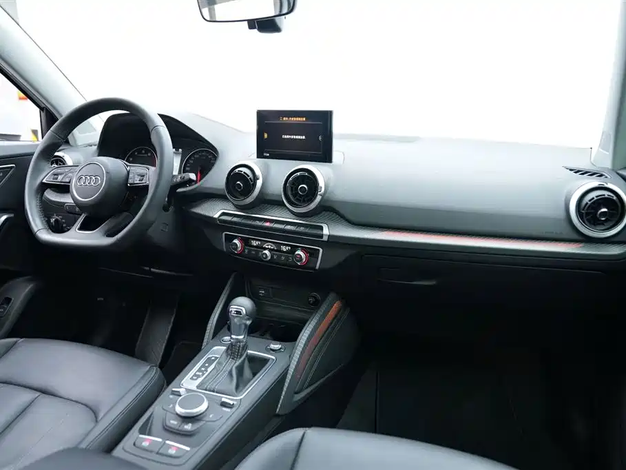 Audi Q2L 2022 35 TFSI fashionable and dynamic купить на сайте DeffCars