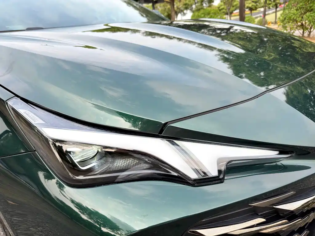 MG7 2023 2.0T Automatic Beauty Hunting Luxury Edition купить на сайте DeffCars