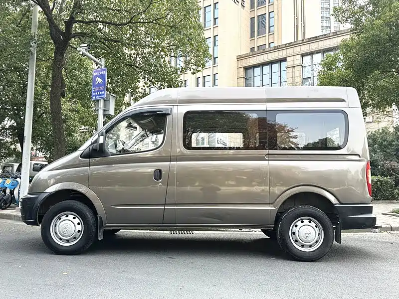 Xintu V80 2017 2.5T 5-speed manual Aoyuntong Guo V short-axle mid-top 5/6/10 seats купить на сайте DeffCars