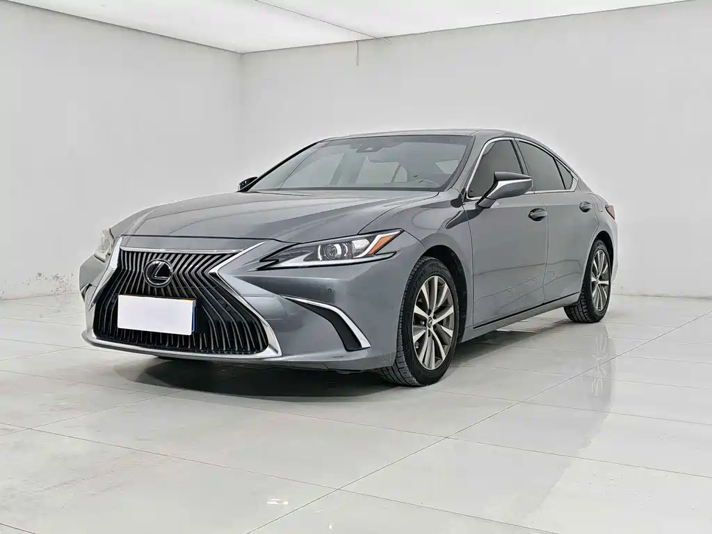 Lexus ES 2018款 200 卓越版 国V купить на сайте DeffCars
