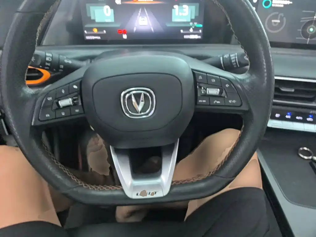 Changan UNI-T 2022 1.5T premium model купить на сайте DeffCars