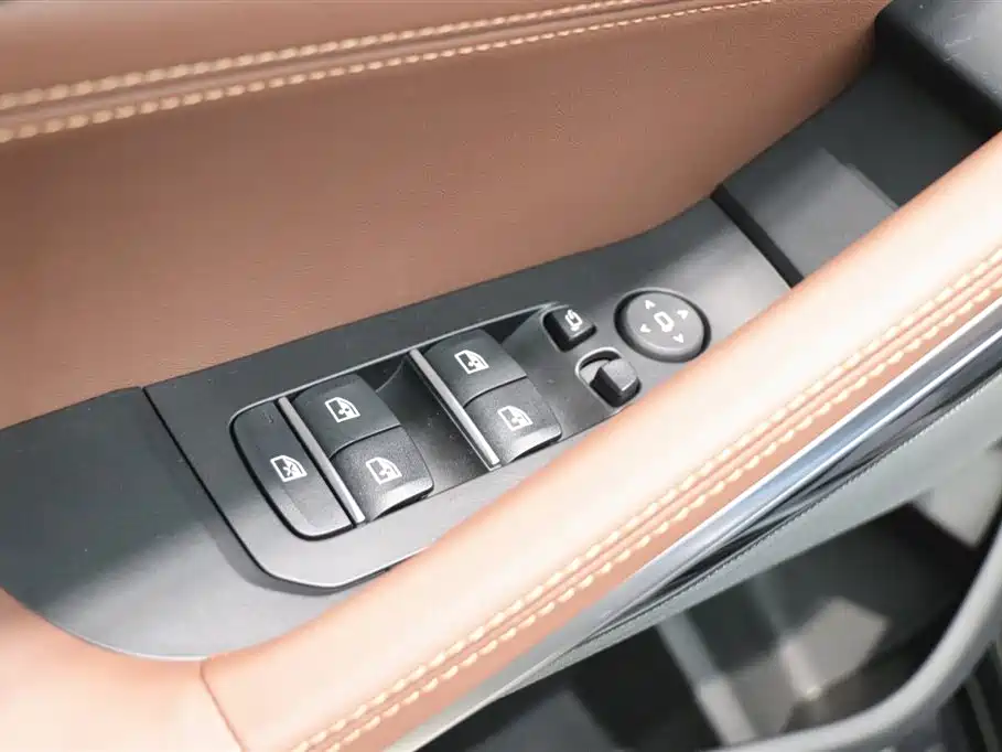 BMW X6 2023 xDrive40i M Sports Package купить на сайте DeffCars
