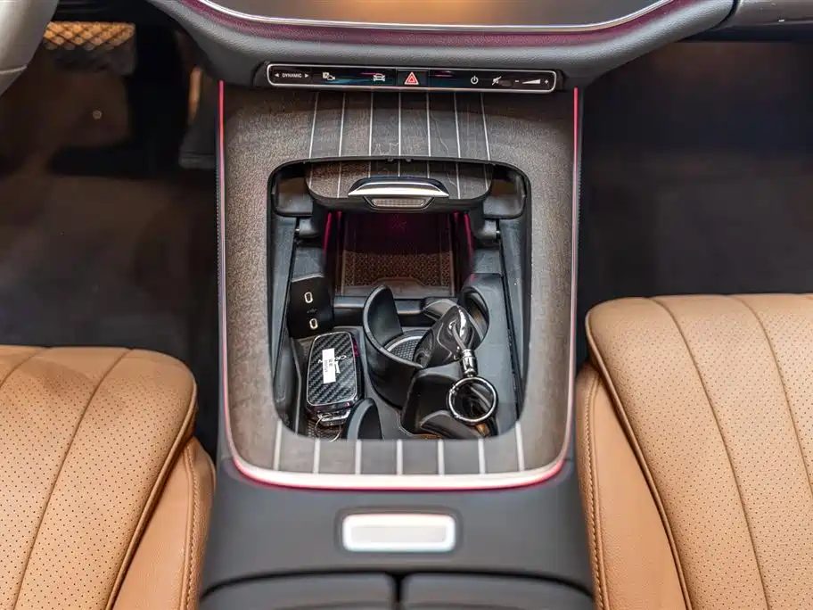 Mercedes-Benz E-Class 2025 E 300 L Luxury Model купить на сайте DeffCars