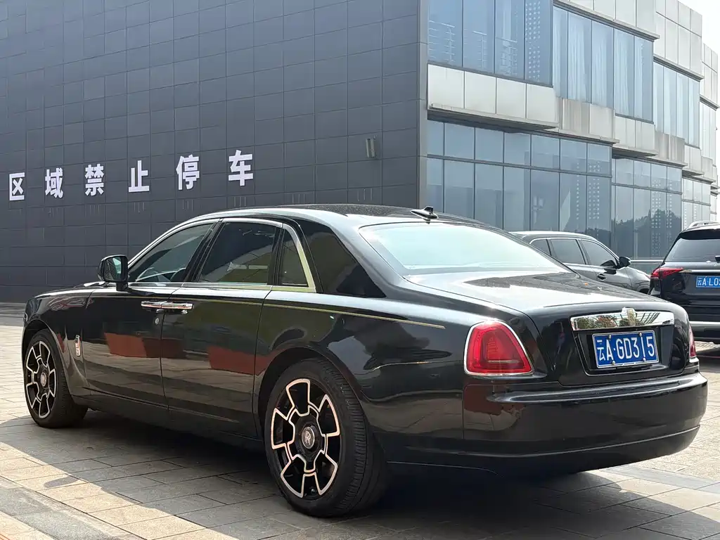 Ghost 2010 6.6T Standard Edition купить на сайте DeffCars