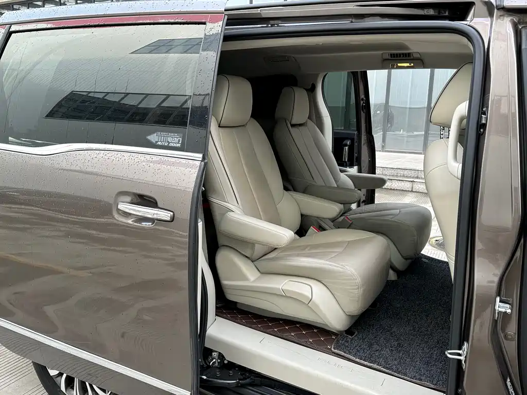 Buick GL8 2020 Land Business Class 652T Luxury купить на сайте DeffCars