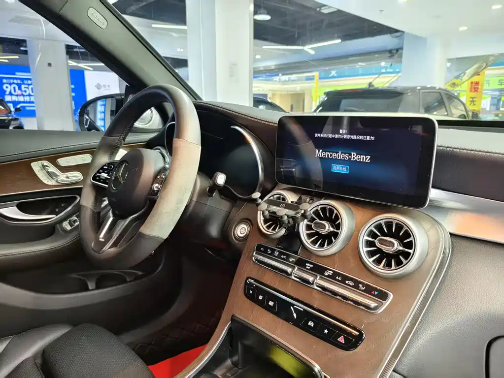Mercedes-Benz GLC 2021 GLC 260 L 4MATIC luxury model купить на сайте DeffCars