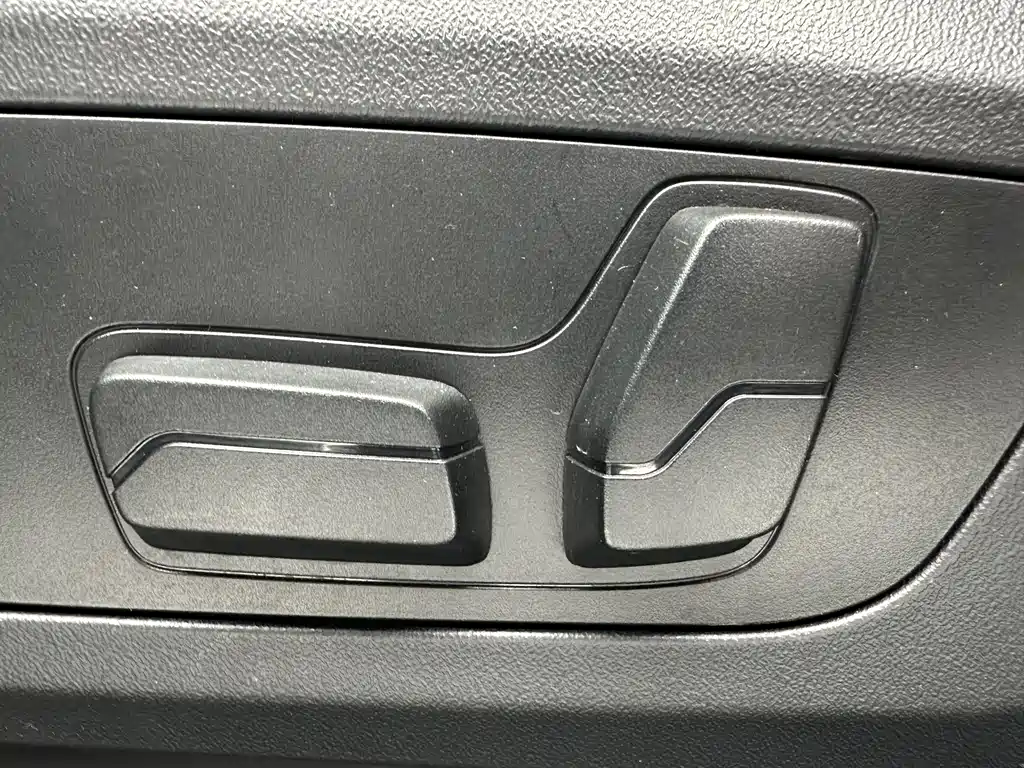 BMW X1 2023 sDrive20Li X Design Package купить на сайте DeffCars
