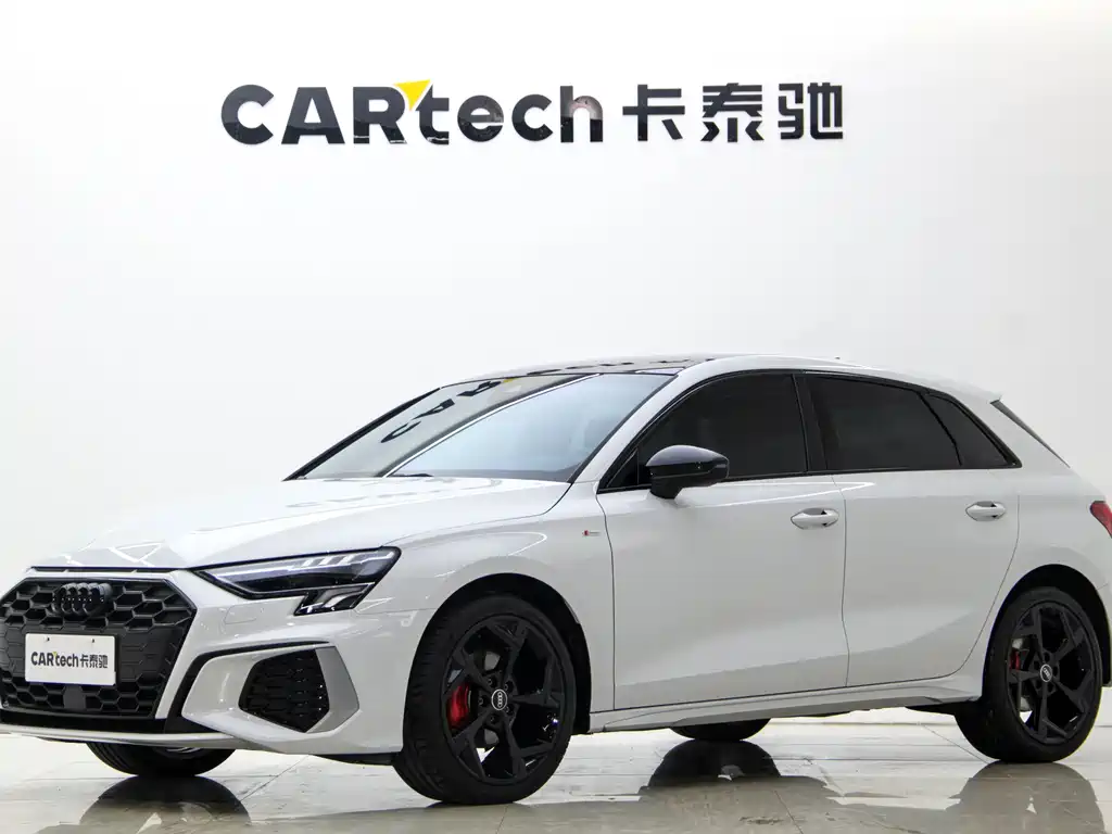 Audi A3 2024 Sportback 35 TFSI luxury sports model купить на сайте DeffCars