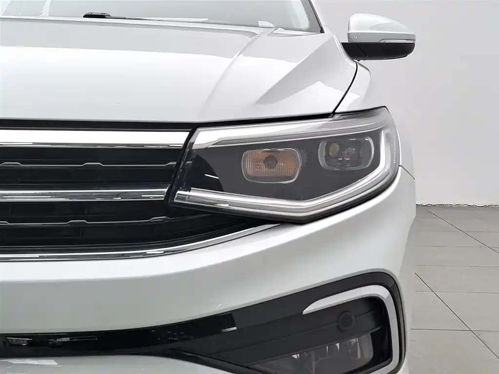 Bora 2023 model 200TSI DSG Yuexing PRO version купить на сайте DeffCars