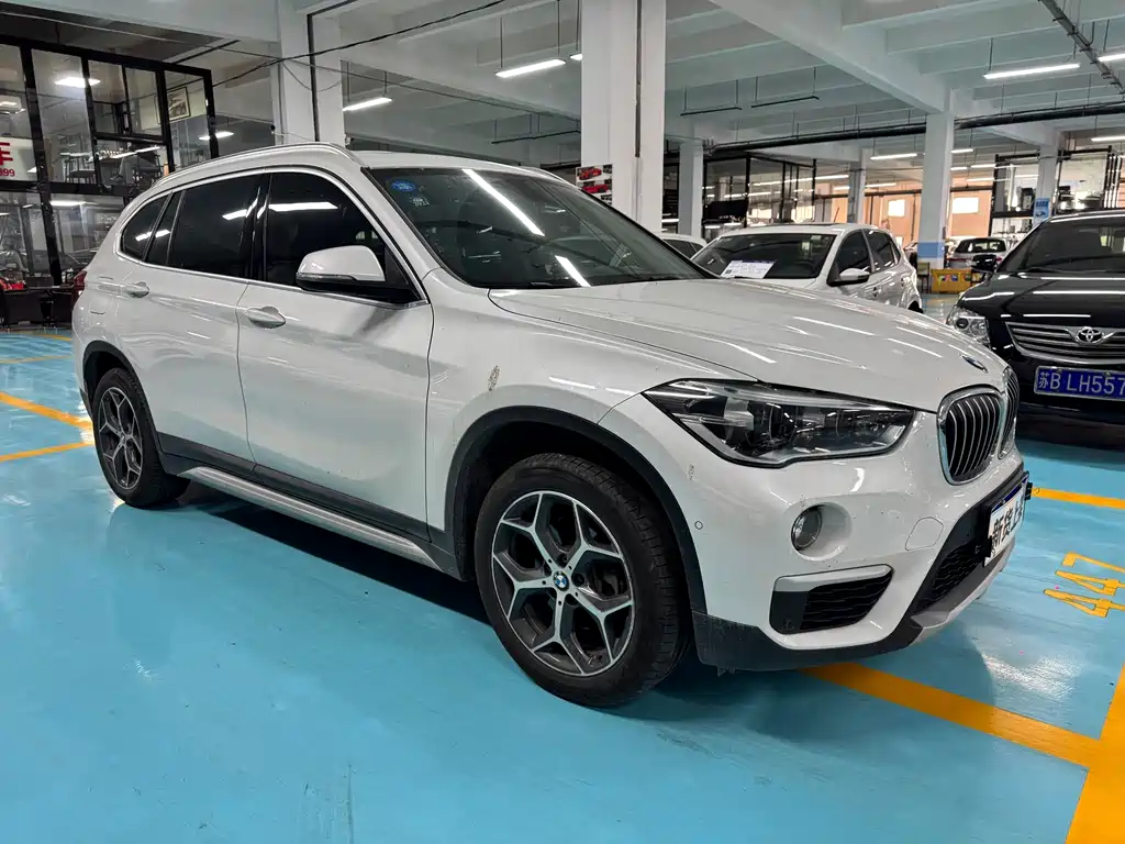 BMW X1 2019 sDrive18Li Exclusive Model купить на сайте DeffCars