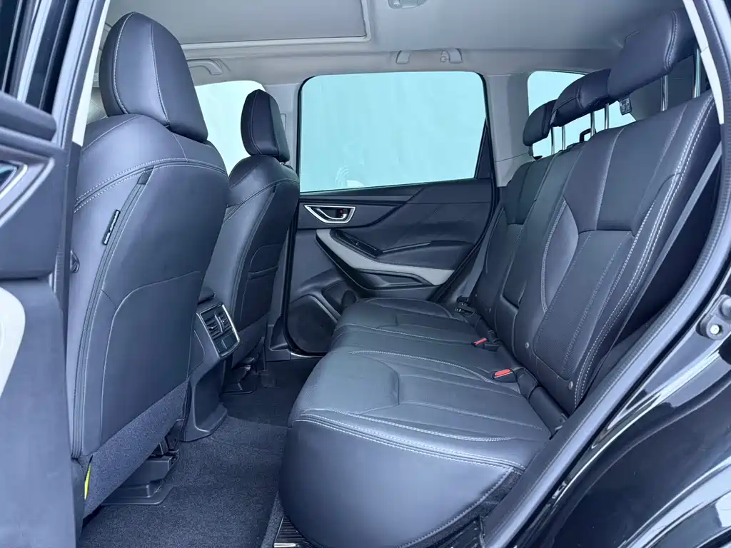 Forester 2022 2.0i AWD Deluxe Edition EyeSight купить на сайте DeffCars