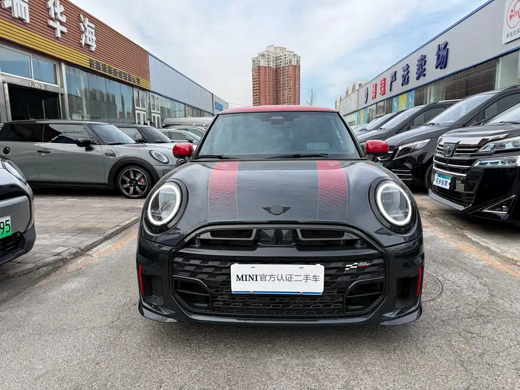 MINI JCW 2025 JOHN COOPER WORKS купить на сайте DeffCars
