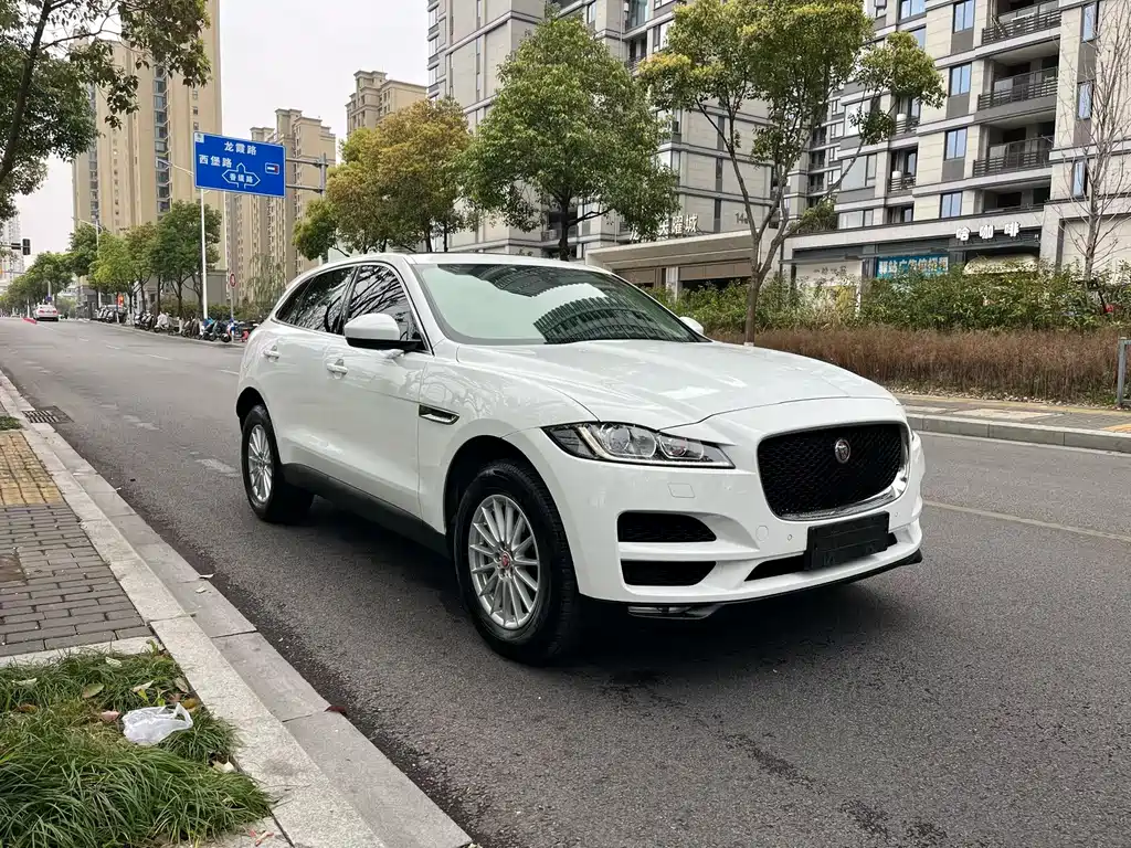 Jaguar F-PACE 2019 2.0T four-wheel drive urban exclusive edition купить на сайте DeffCars