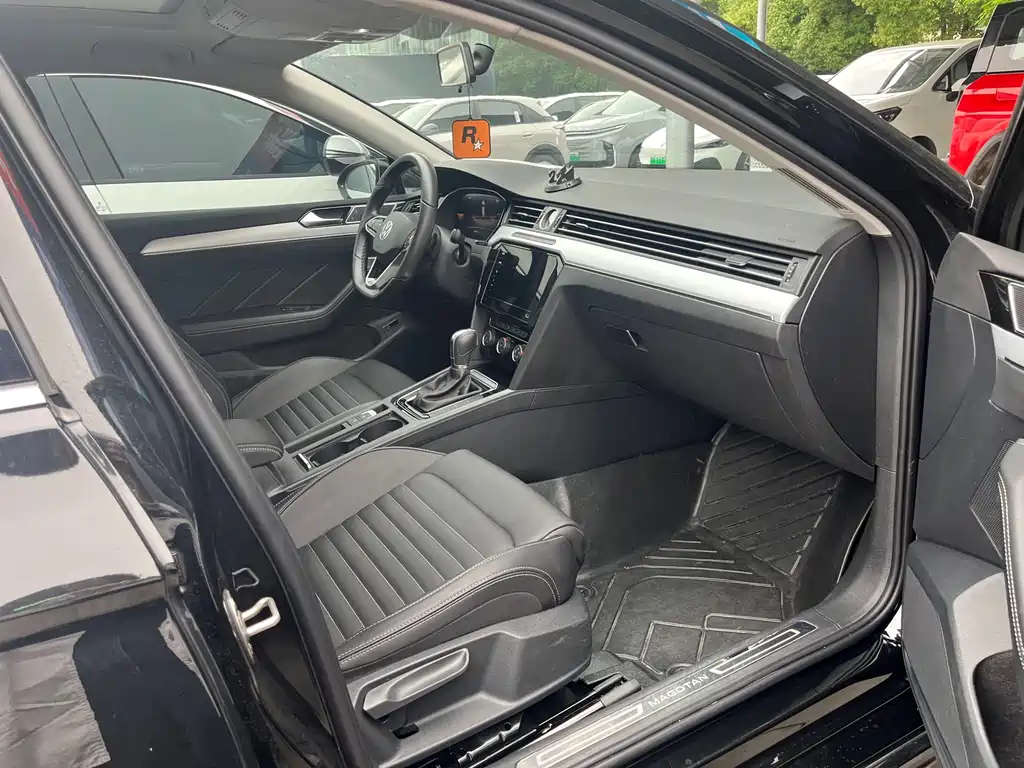 Magotan 2025 model 280TSI DSG comfort model купить на сайте DeffCars