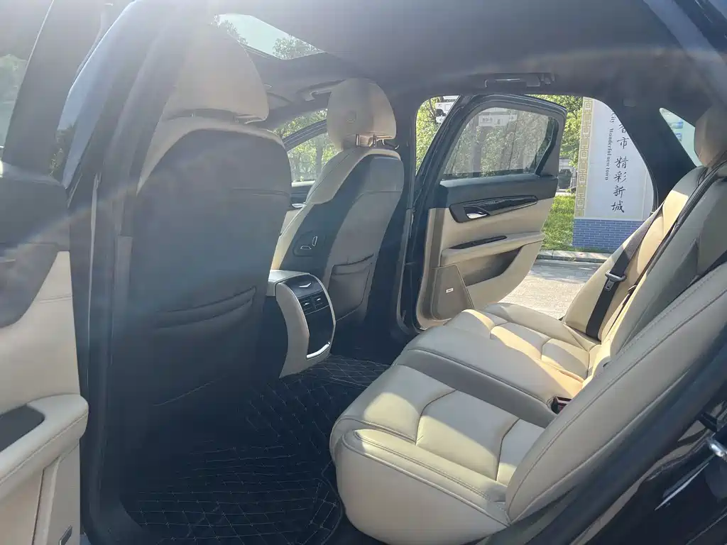 Cadillac CT6 2020 28T Fashion Model купить на сайте DeffCars