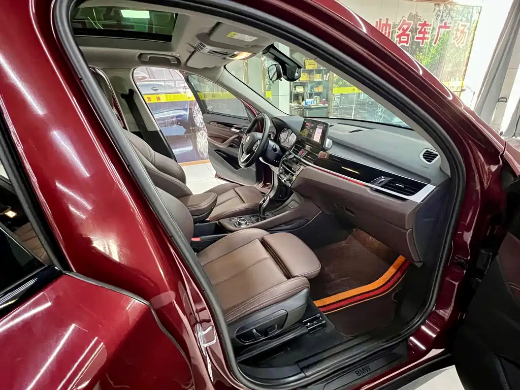 BMW X1 2020 sDrive25Li Leading Model купить на сайте DeffCars