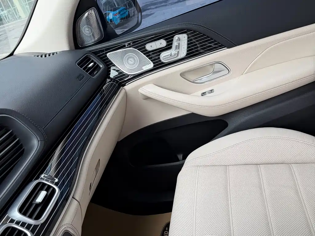 Mercedes-Benz GLS 2022 facelift version 2 GLS 450 4MATIC luxury model купить на сайте DeffCars