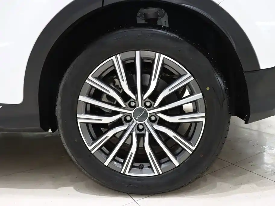 Jietu X70 PLUS 2023 model 1.5T DCT Ziqiang PRO+ 7 seats купить на сайте DeffCars