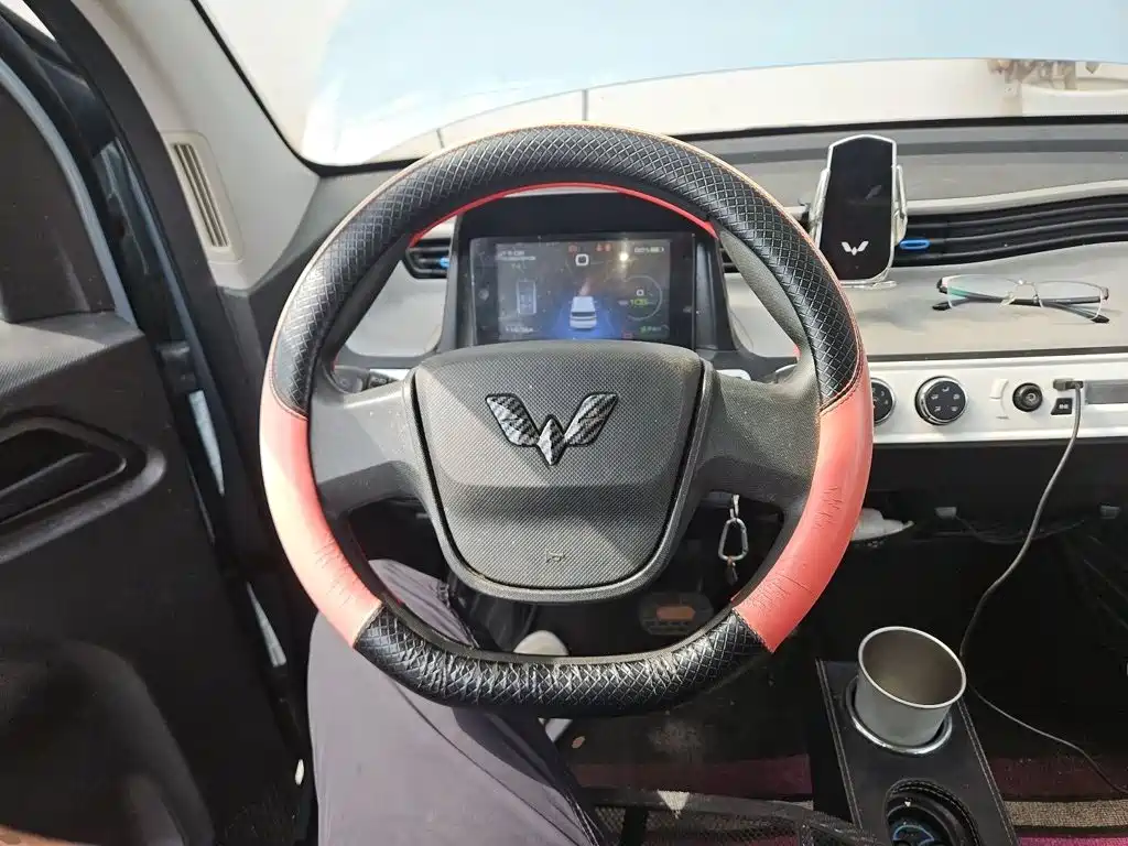 Hongguang MINIEV 2020 Yuexiang model ternary lithium купить на сайте DeffCars