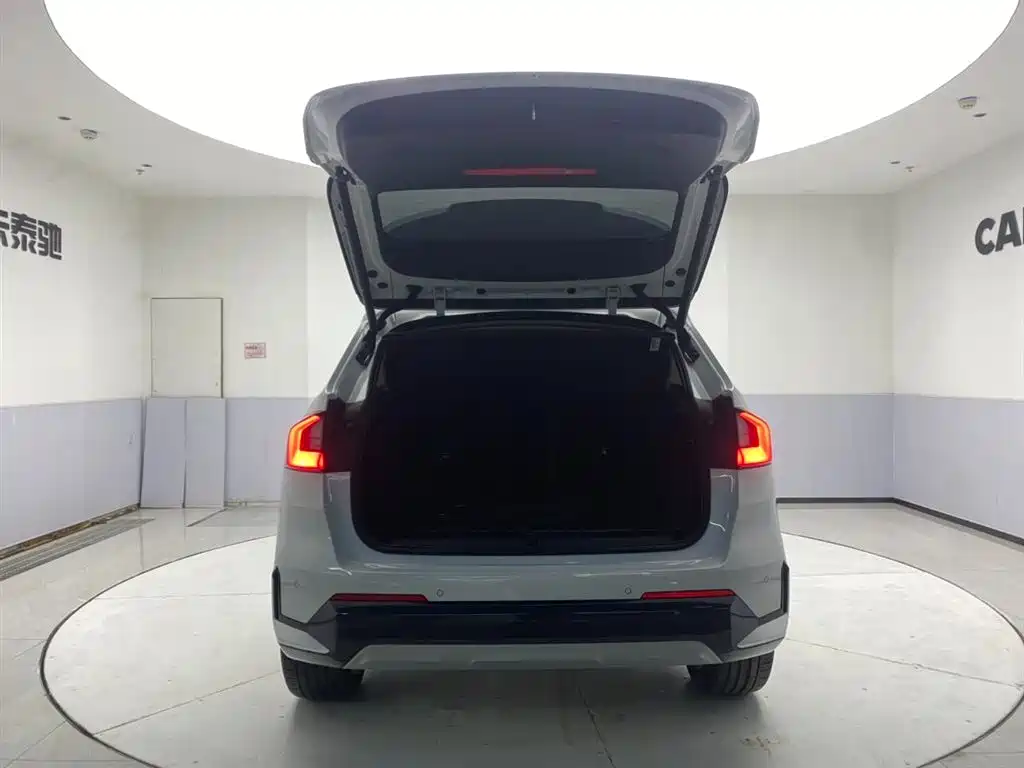 BMW X1 2025 sDrive25Li X Design Package купить на сайте DeffCars