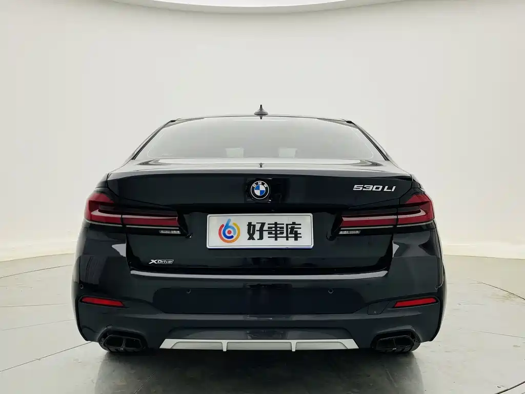 BMW 5 Series 2023 530Li Leading M Sports Package купить на сайте DeffCars