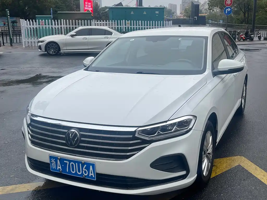 Lavida 2023 1.5L automatic Deyi version купить на сайте DeffCars