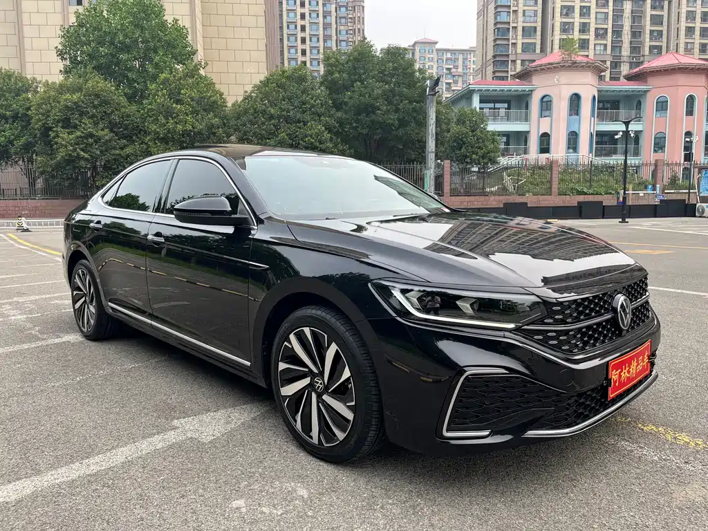 Passat 2022 330TSI Starry Sky Deluxe Edition купить на сайте DeffCars