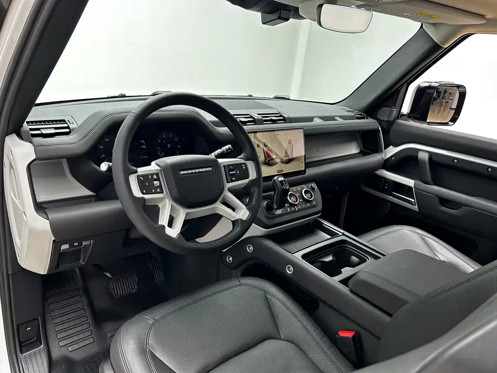 Land Rover Defender 2024 90 2.0T P300 S купить на сайте DeffCars