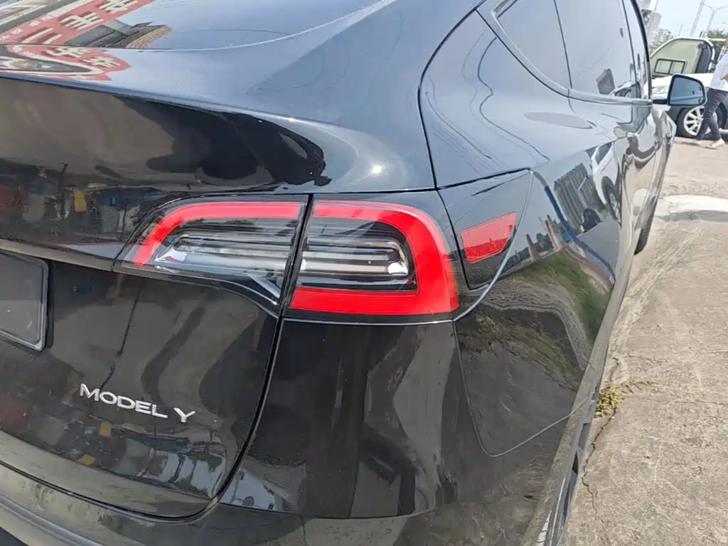 Model Y 2022 rear-wheel drive version купить на сайте DeffCars