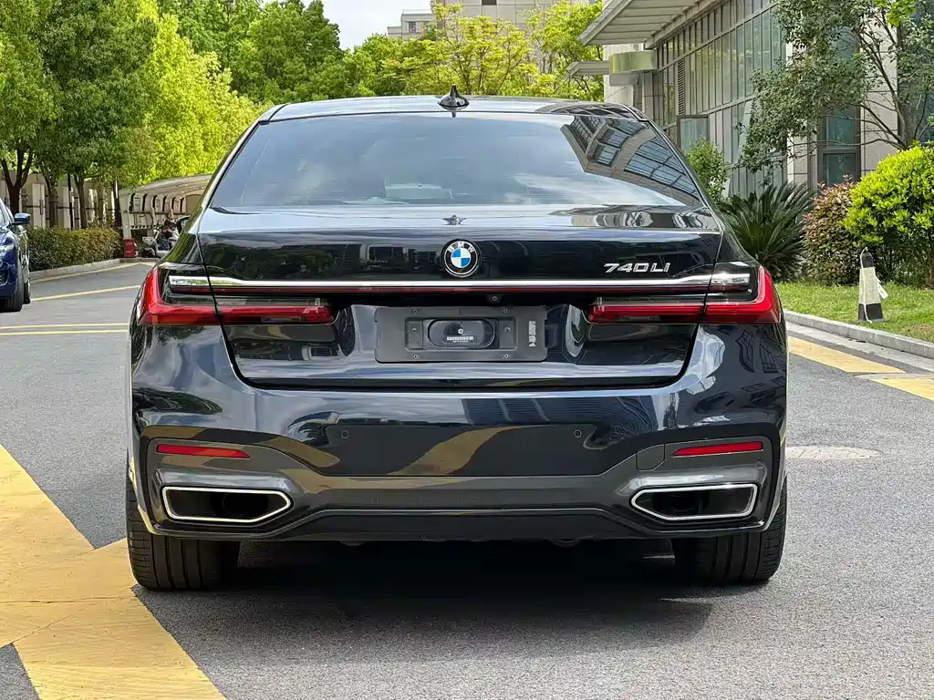 BMW 7 Series 2019 740Li Leading M Sports Package купить на сайте DeffCars