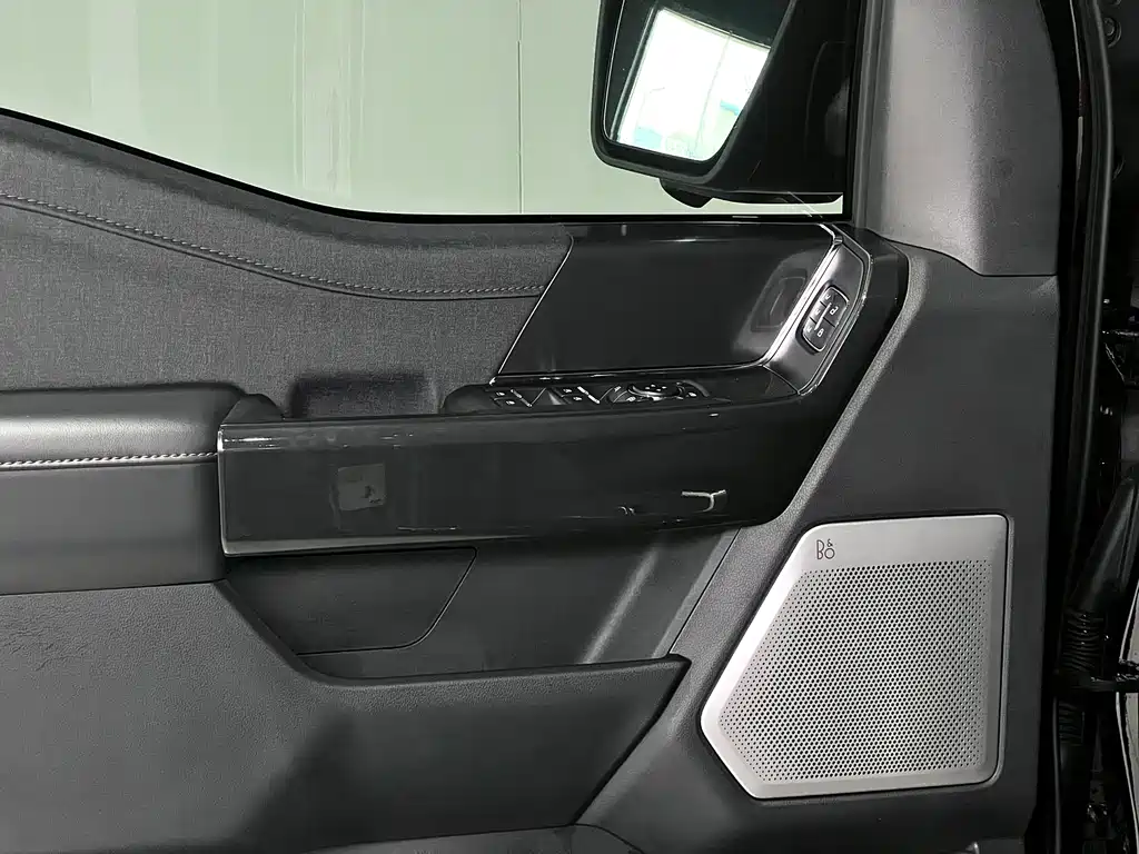 Ford F-150 Raptor 2023 3.5T Raptor купить на сайте DeffCars