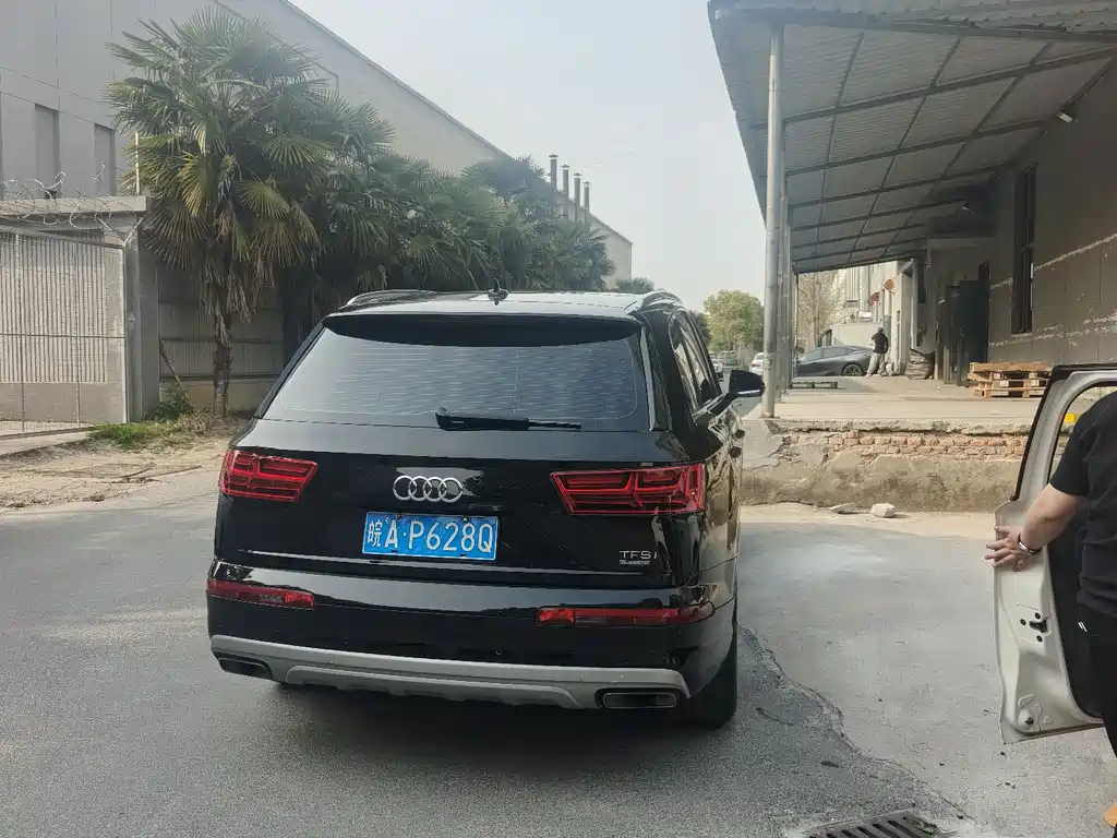 Audi Q7 2018 40 TFSI comfort type купить на сайте DeffCars