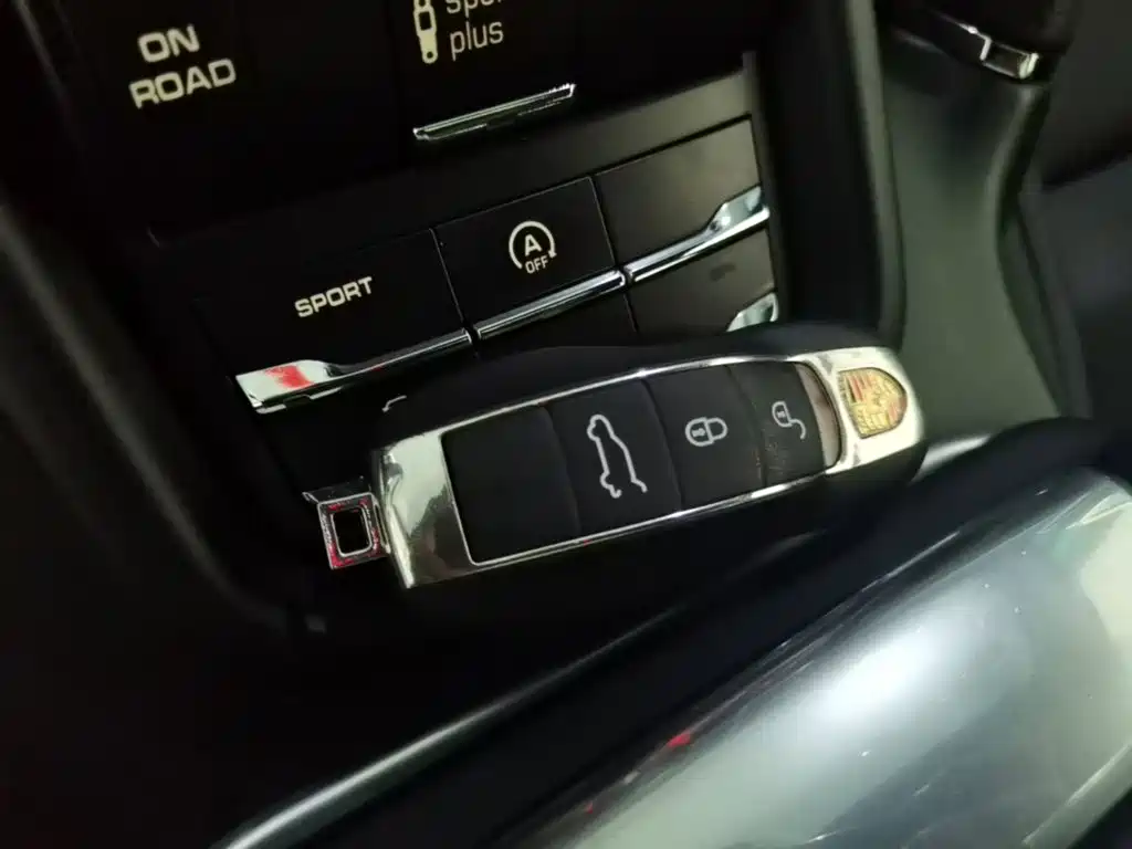 Cayenne 2016 Cayenne 3.0T купить на сайте DeffCars