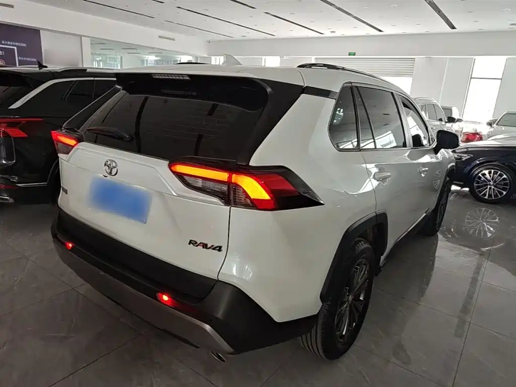 RAV4 Rongfang 2023 2.0L CVT two-wheel drive fashion Plus version купить на сайте DeffCars