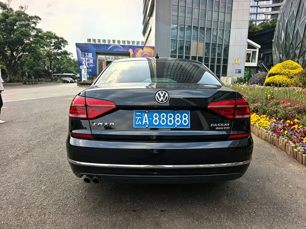 Passat 2017 280TSI DSG Premium Edition купить на сайте DeffCars