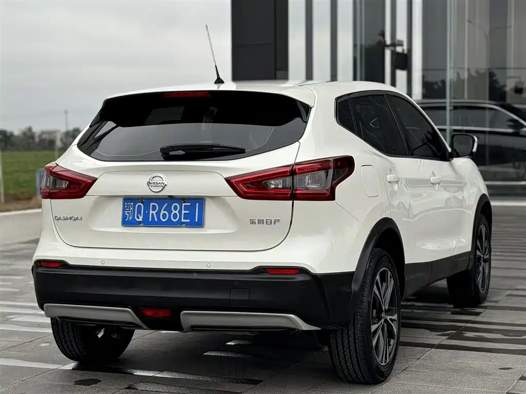 Qashqai 2021 2.0L CVT Deluxe Edition купить на сайте DeffCars