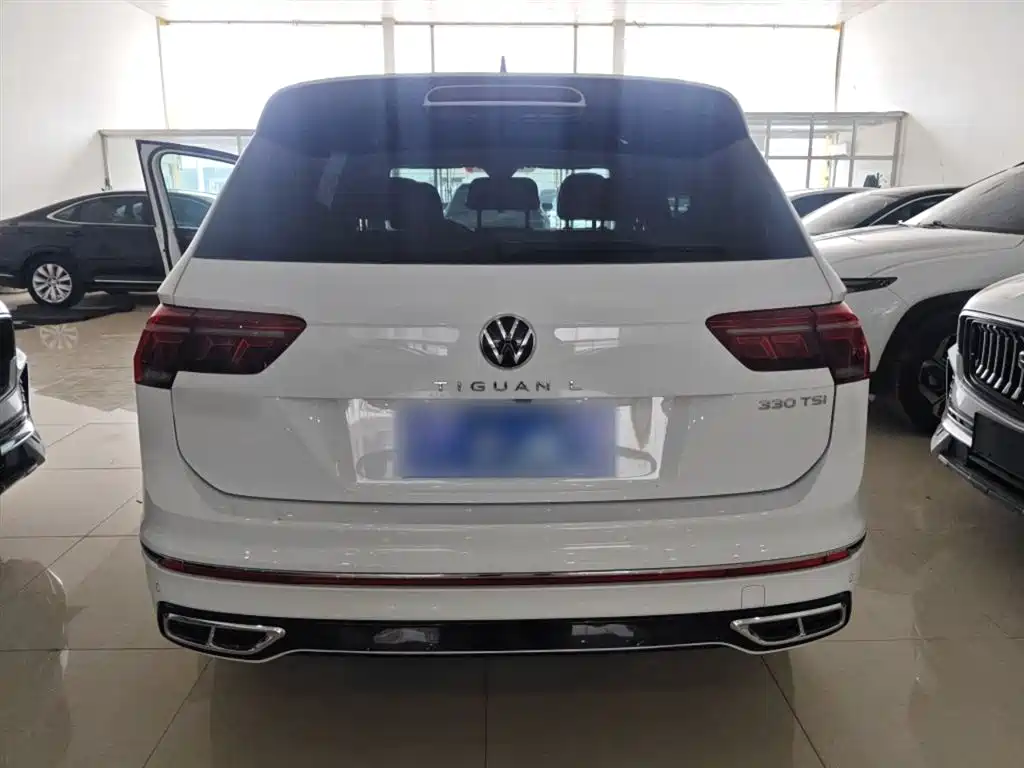 Tiguan L 2023 330TSI automatic two-wheel drive R-Line version купить на сайте DeffCars