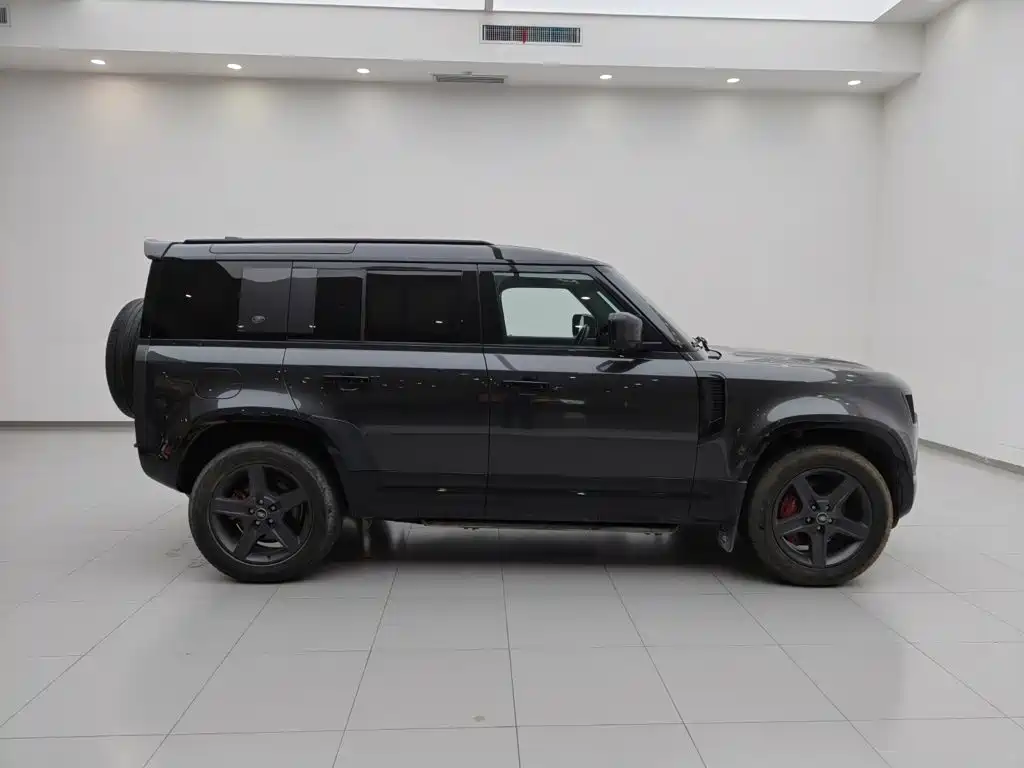 Land Rover Defender 2023 facelift 110 3.0T P400 X-DYNAMIC HSE купить на сайте DeffCars