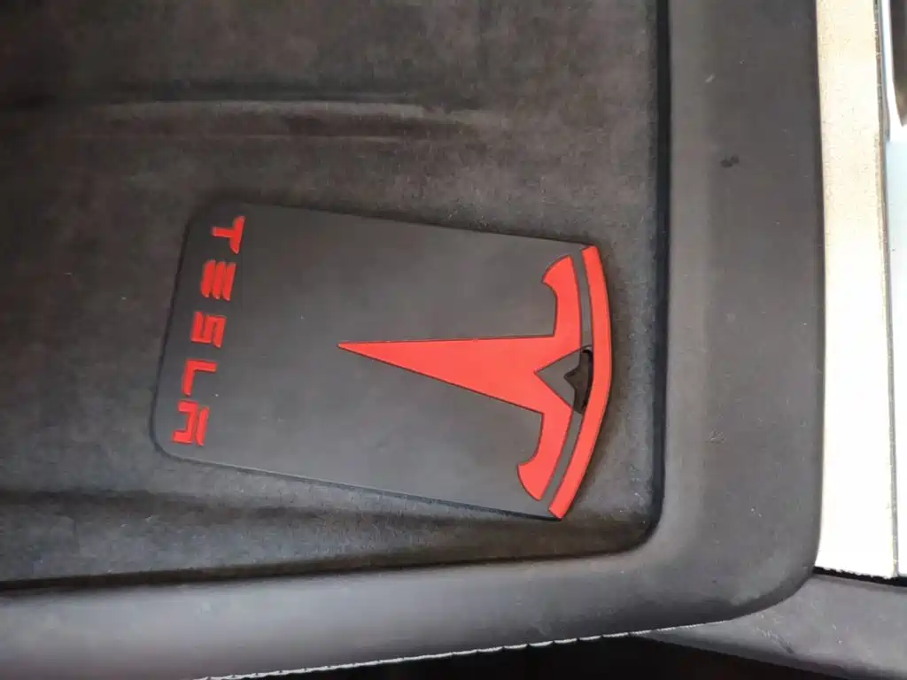 Model 3 2025 rear-wheel drive version купить на сайте DeffCars