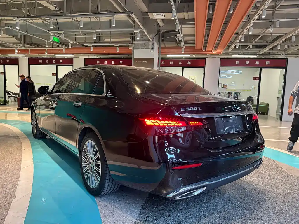 Mercedes-Benz E-Class 2022 facelift three E 300 L sporty and fashionable купить на сайте DeffCars