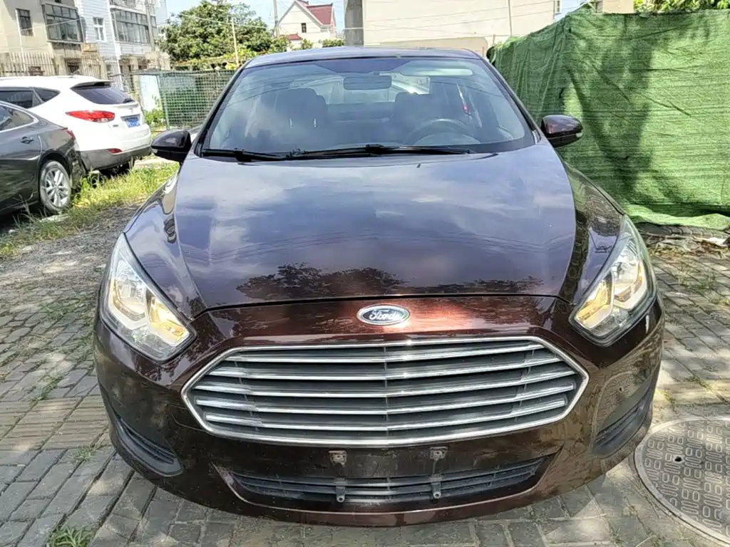 Escort 2019 facelift 1.5L manual quality model (tire pressure monitoring) National VI купить на сайте DeffCars