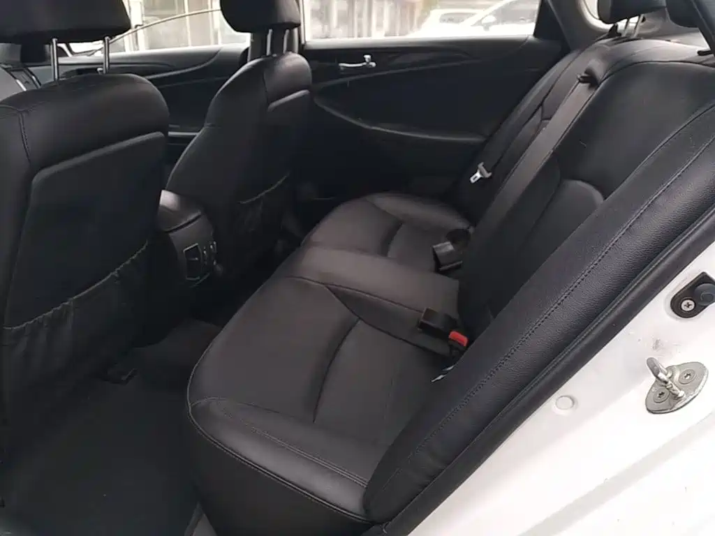 Sonata 2015 Classic 2.0L Automatic Deluxe Edition купить на сайте DeffCars